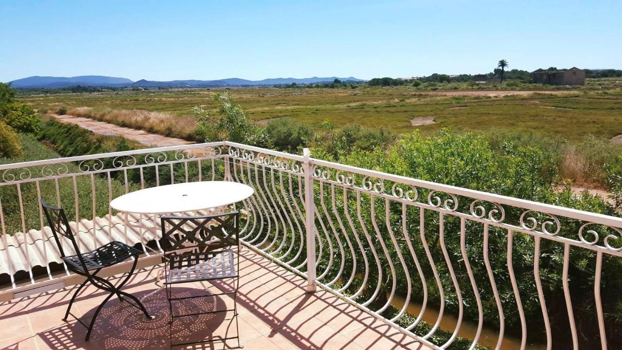 Studio 2 Personnes Vue Marais Salant Parking Et Terrasse Proche Commodite 耶尔 外观 照片